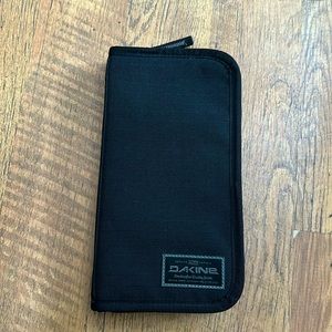 Dakine Passport Holder